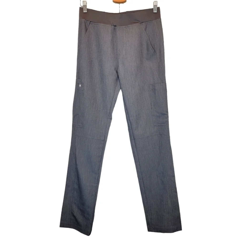 FIGS Men's Axim Cargo Scrub Pants Grey Classic Fit Moisture Wicking Anti Wrinkle